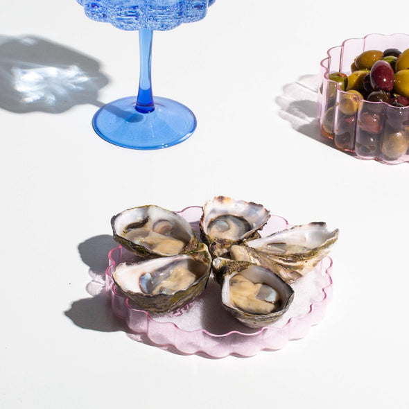 Wave Plate in Pink by Fazeek as oyster plate
