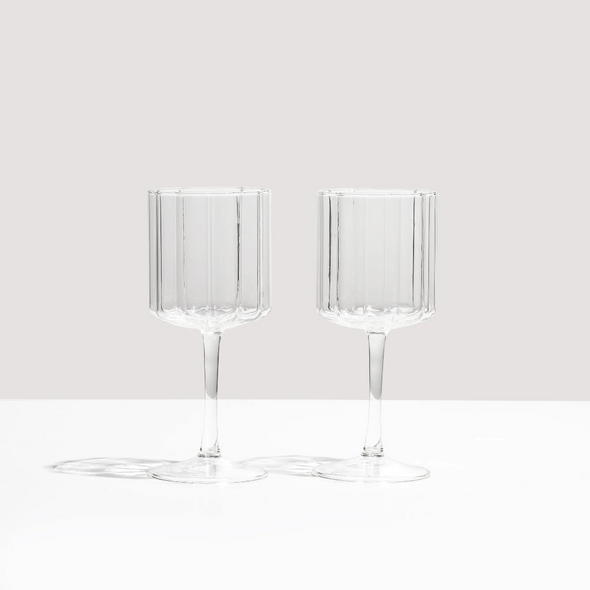 Wave Wine Glass Set in Clear