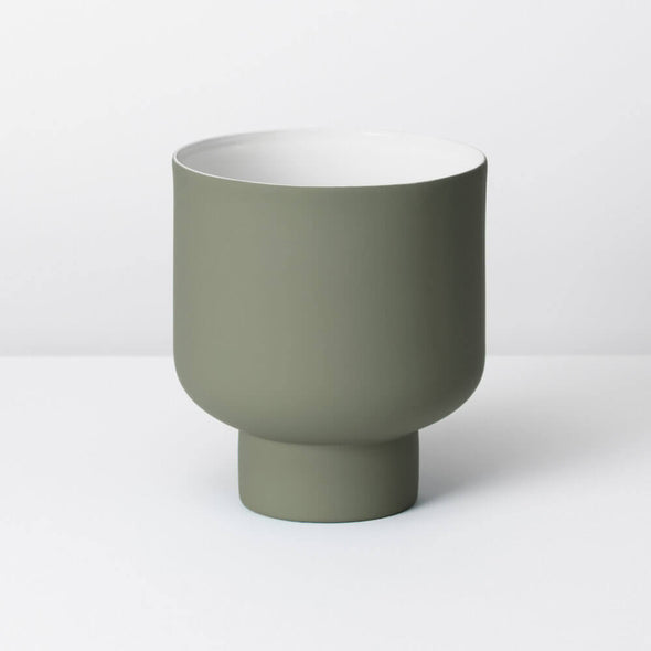 Medium Fergus Planter in Olive