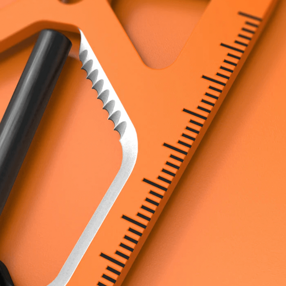 M.020 Camp Card Multitool close up shot