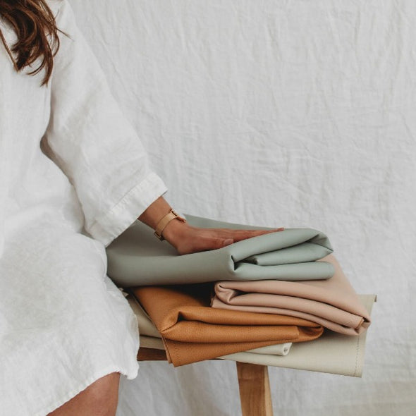 Faemli leather mat colours