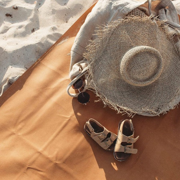 Faemli MAXI mat at the beach