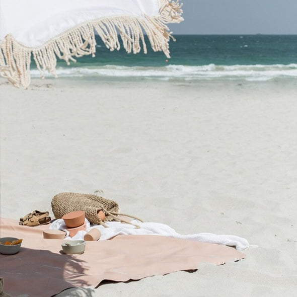 Faemli MAXI mat at the beach